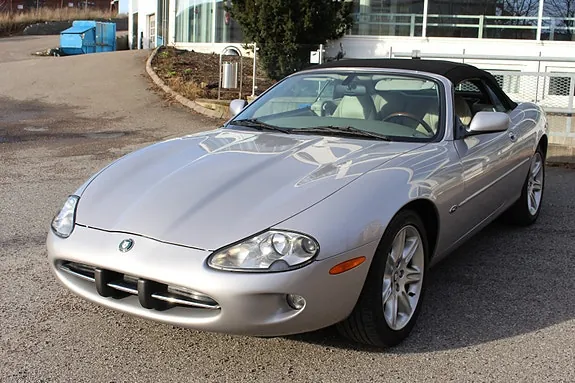 Jaguar Xk 2000 photo 2