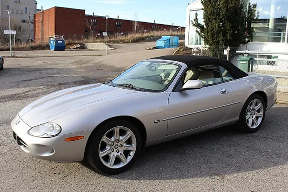 Jaguar Xk 2000 photo 3