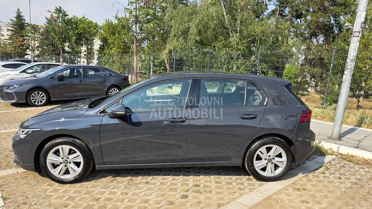 Volkswagen Golf 2022 photo 2
