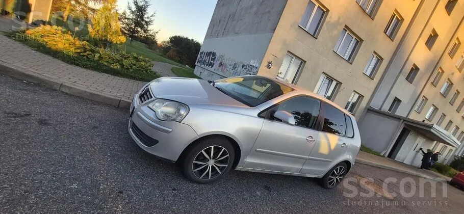 Volkswagen Polo 2008 photo 2