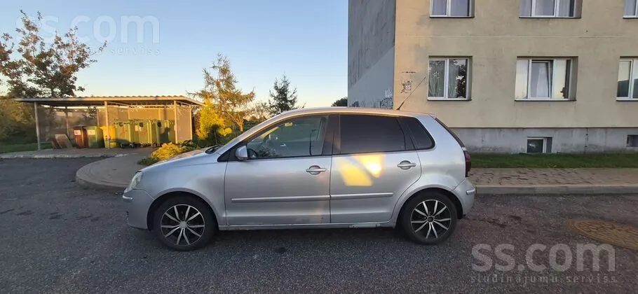 Volkswagen Polo 2008 photo 3
