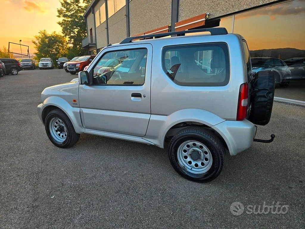 Suzuki Jimny 2006 photo 5