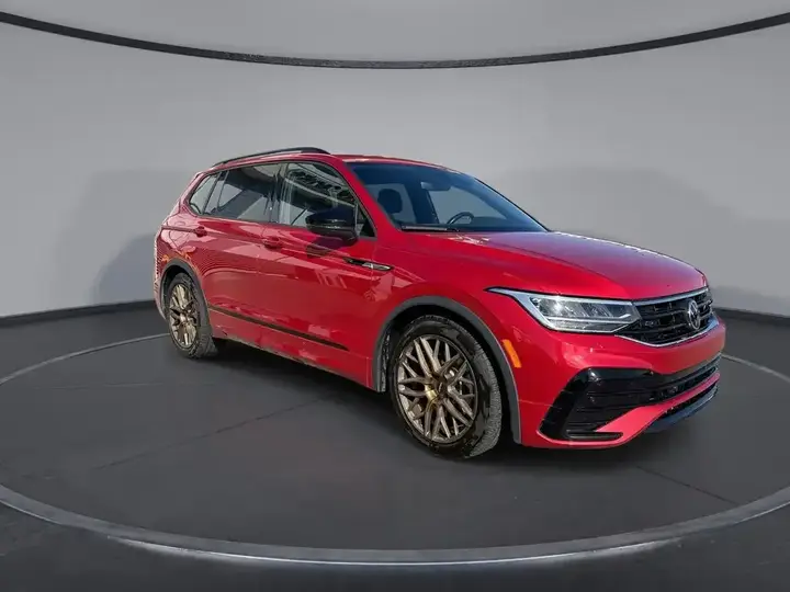 Volkswagen Tiguan 2024 photo 2