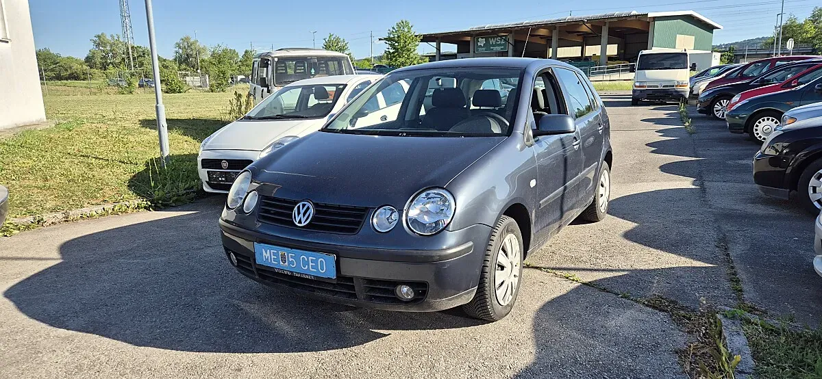 Volkswagen Polo 2004 photo 2