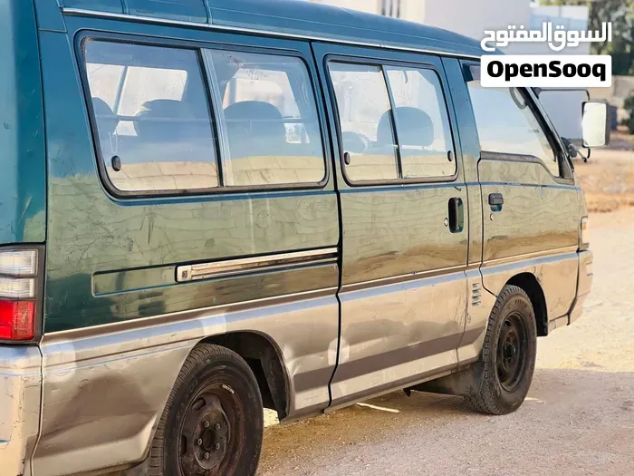 Mitsubishi Delica 2012 photo 4