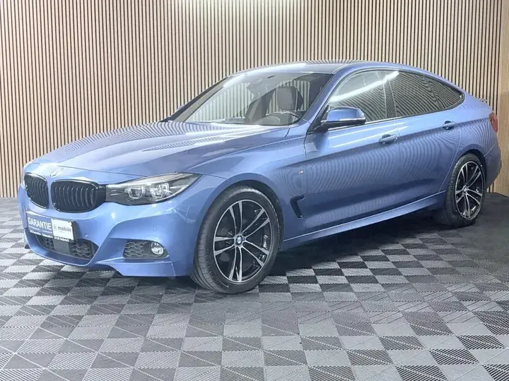 BMW 320I