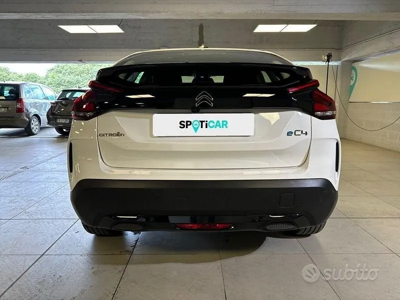 Citroen C4 2023 photo 4