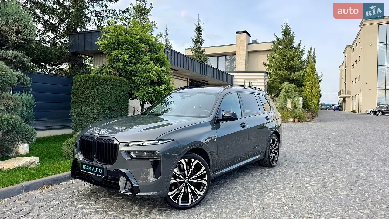 BMW X7 2025 photo 2