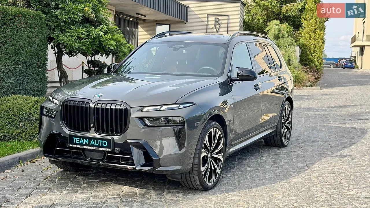 BMW X7 2025 photo 4