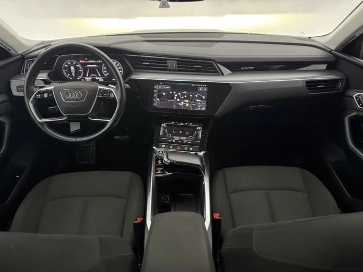 Audi E-Tron 2022 photo 2