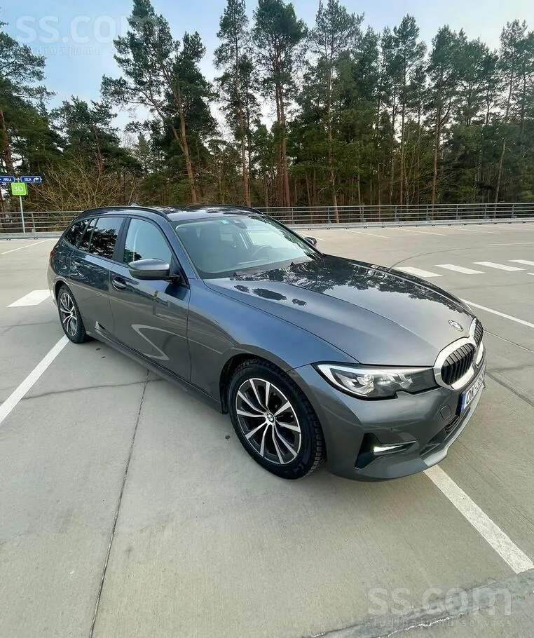 BMW 318 2021 photo 2