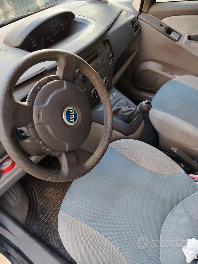 Fiat Idea 2005 photo 4