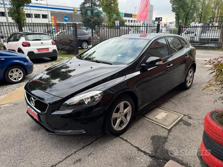 Volvo V40 2017 photo 3