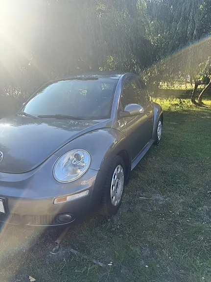 Volkswagen New Beetle 2006 photo 2