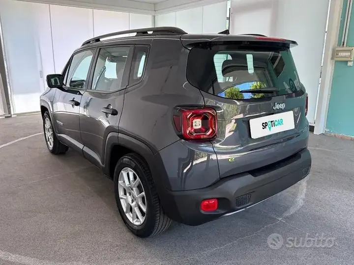 Jeep Renegade 2024 photo 3