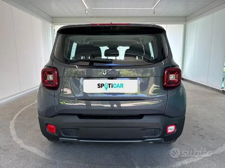 Jeep Renegade 2024 photo 4