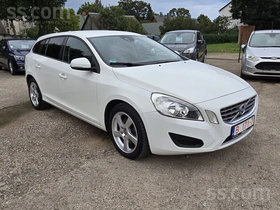 Volvo V60 2011 photo 2