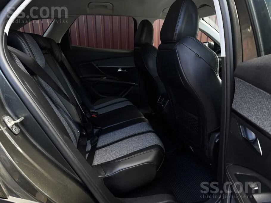 Peugeot 3008 2018 photo 5