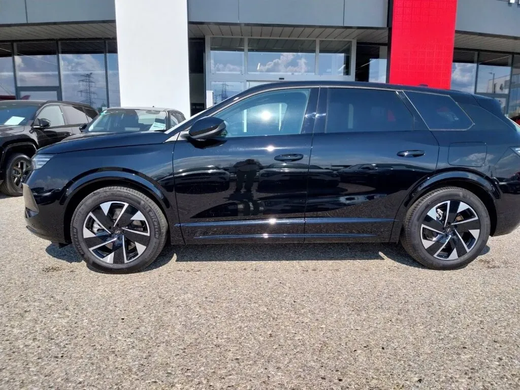 Opel Grandland photo 3
