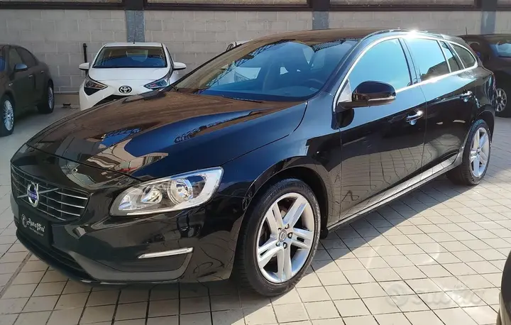 Volvo V60 2015 photo 2