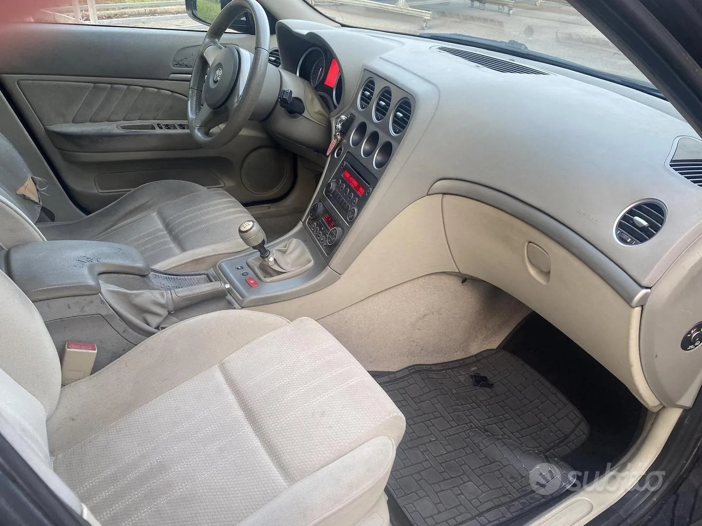 Alfa Romeo 159 2008 photo 4