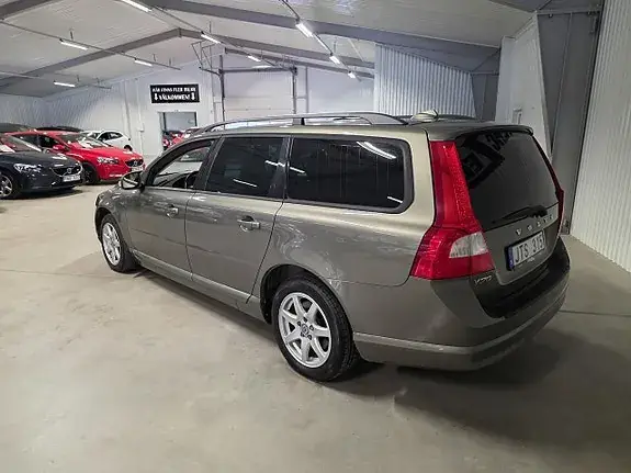 Volvo V70 2009 photo 5