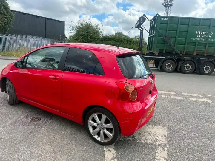 Toyota Yaris 2008 photo 3