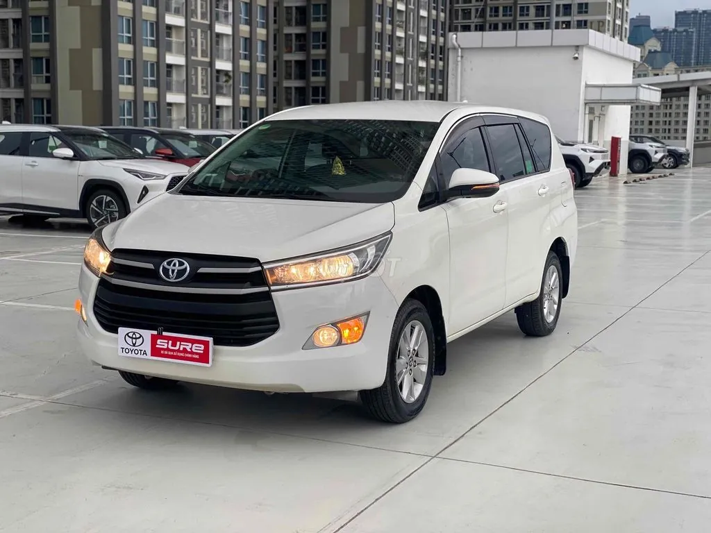 Toyota Innova 2018 photo 3