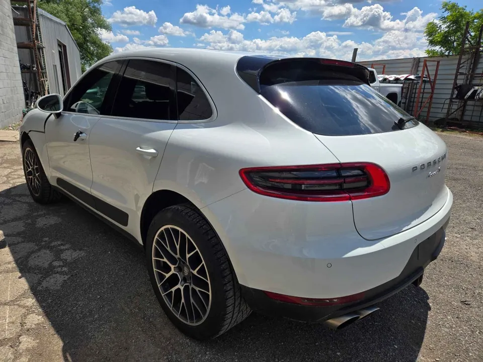 Porsche Macan 2015 photo 2