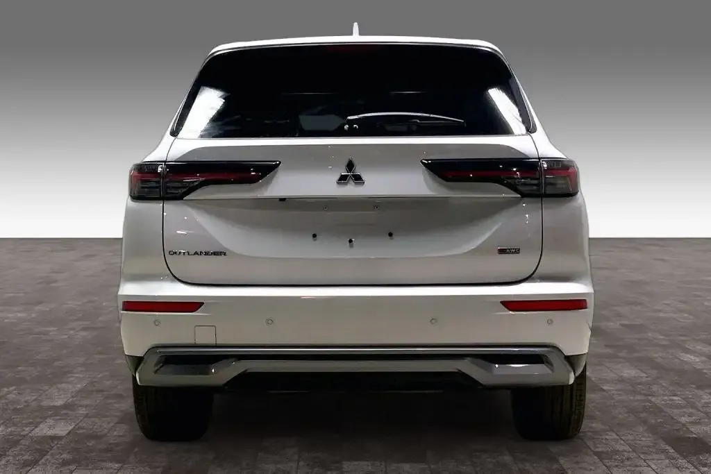 Mitsubishi Outlander 2026 photo 4