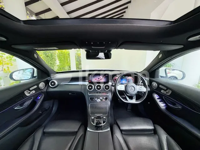 Mercedes-Benz C200 2019 photo 3
