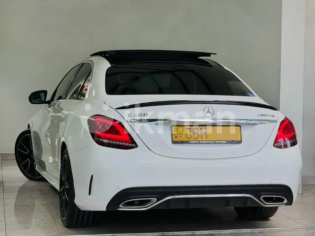 Mercedes-Benz C200 2019 photo 2