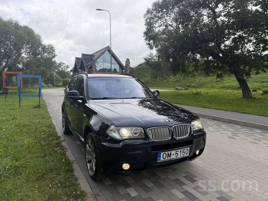 BMW X3 2010 photo 2