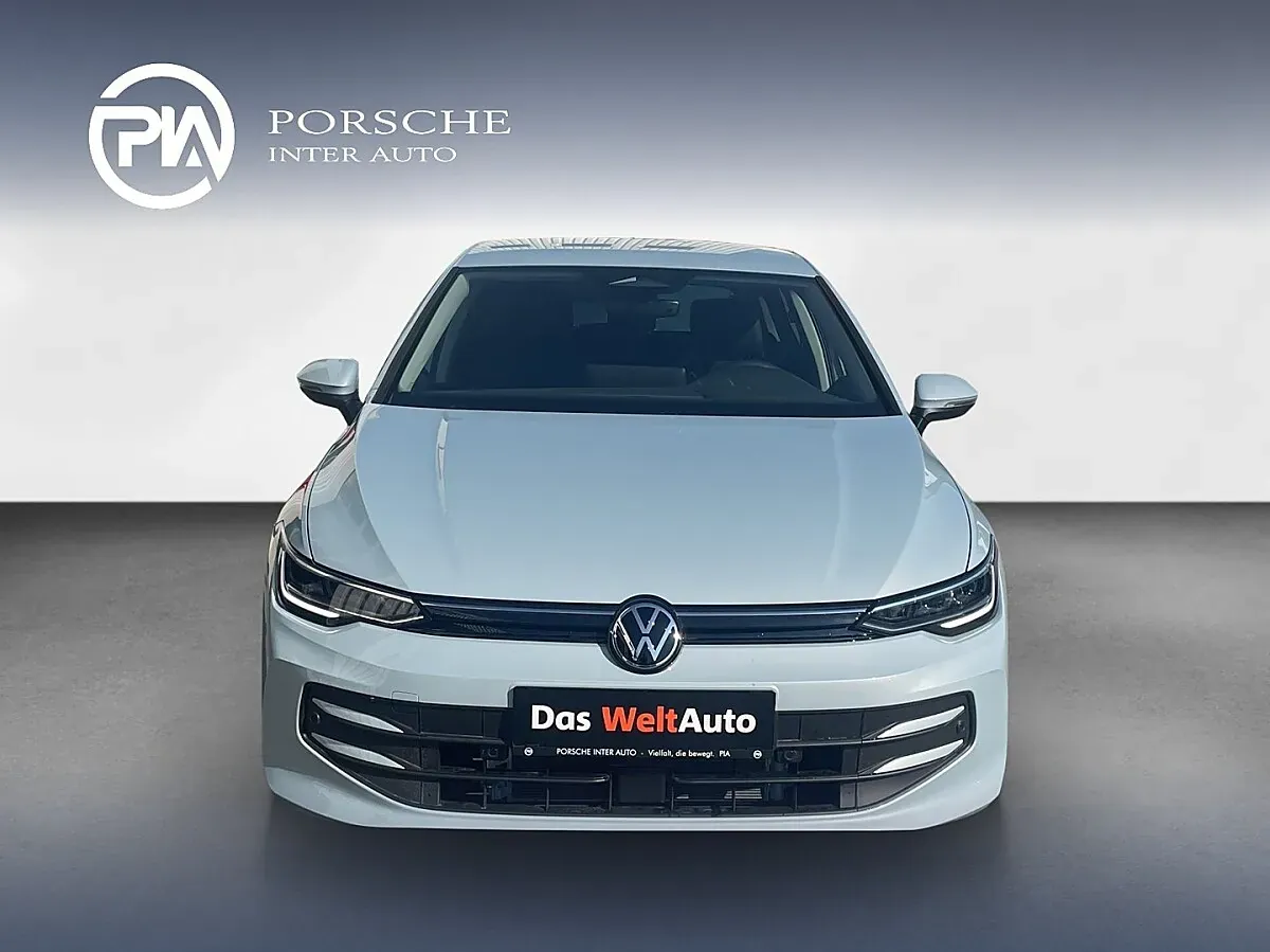 Volkswagen Golf 2026 photo 2