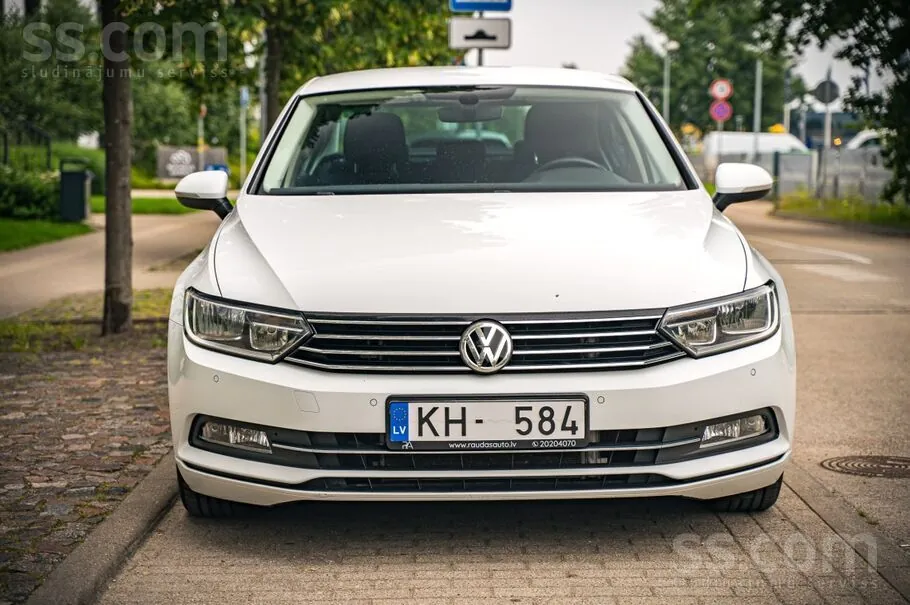 Volkswagen Passat 2016 photo 2