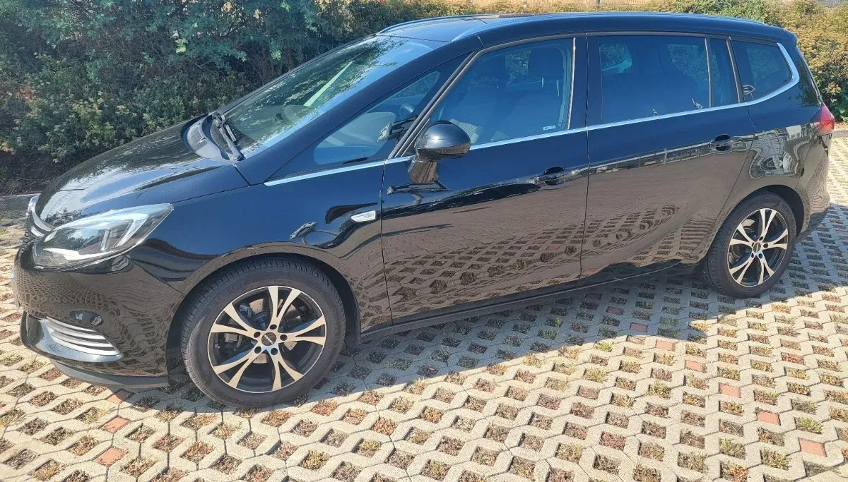 Opel Zafira Tourer 2018 photo 3