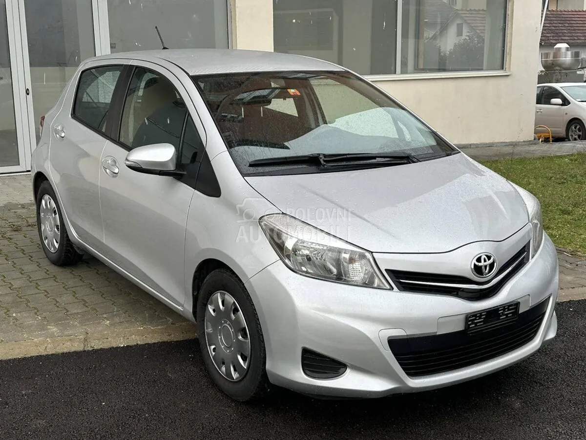 Toyota Yaris 2012 photo 3