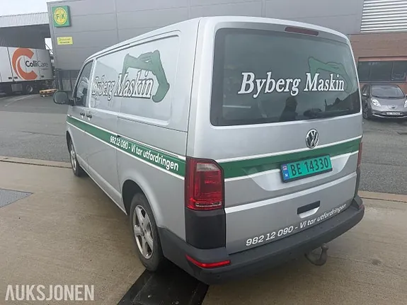 Volkswagen Transporter 2018 photo 3