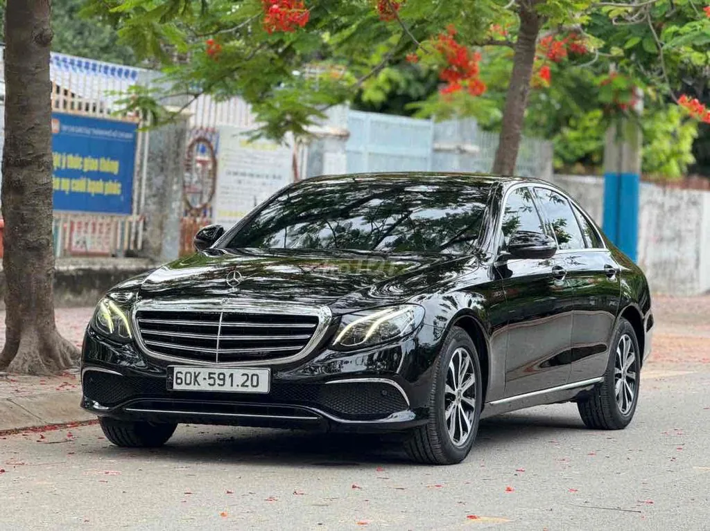 Mercedes-Benz E-Class 2019 photo 3