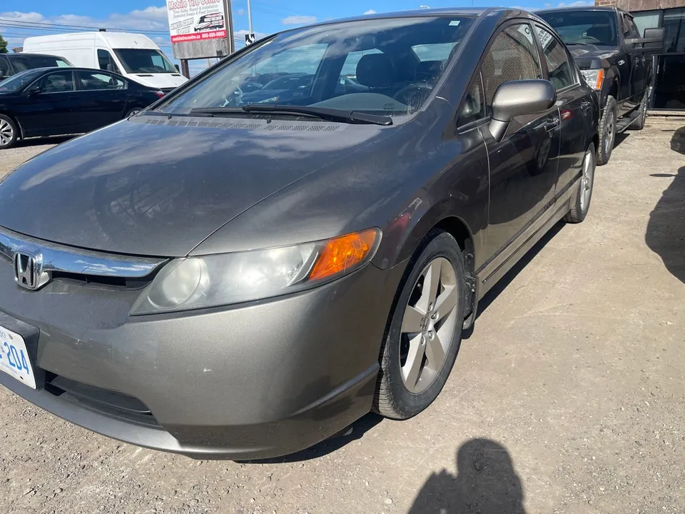 Honda Civic 2007 photo 2