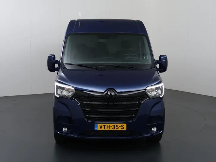 Renault Master 2023 photo 3