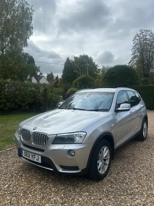 BMW X3 2011 photo 2