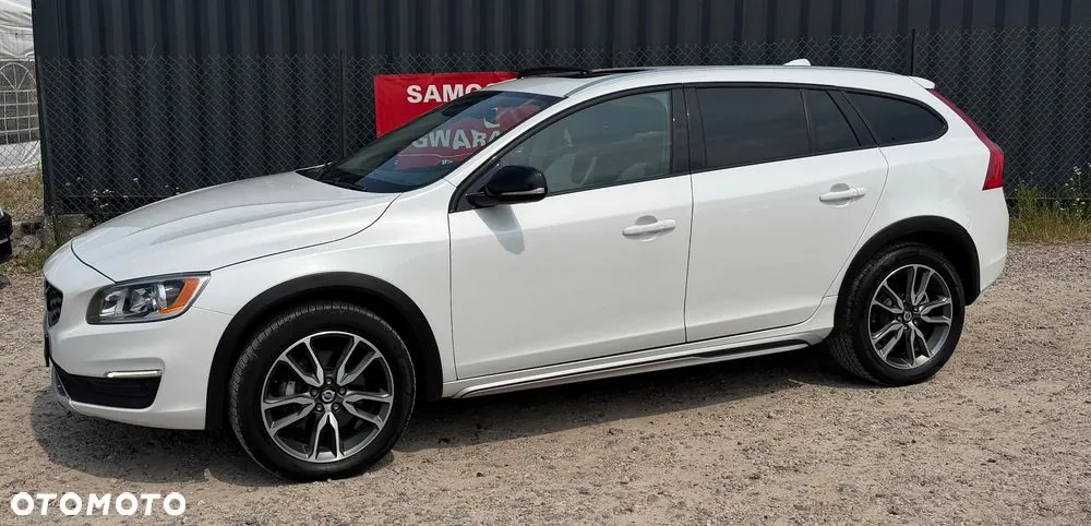 Volvo V60 Cross Country 2017 photo 4