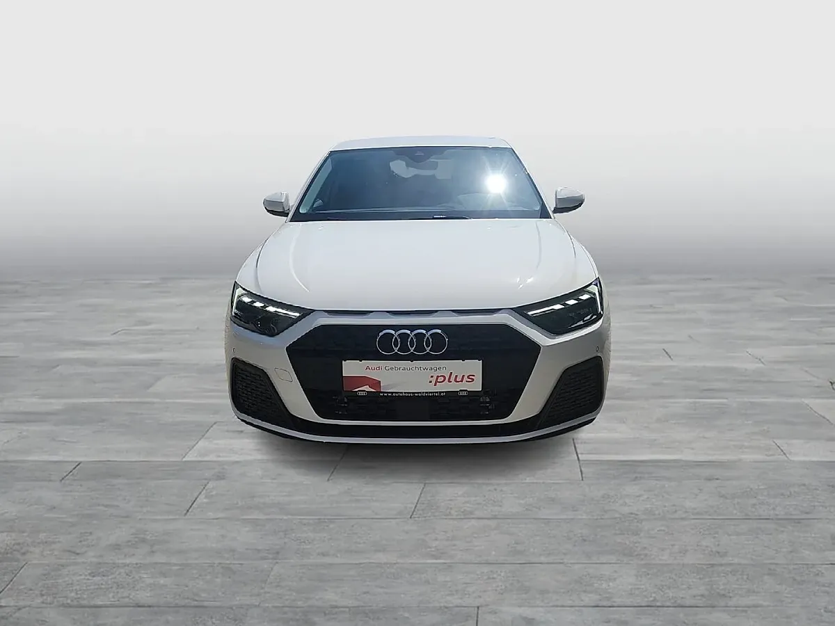 Audi A1 2026 photo 2