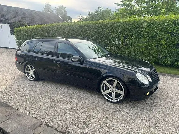 Mercedes-Benz E 200 2009 photo 2