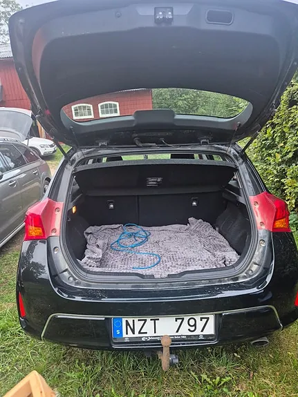 Toyota Auris 2013 photo 5