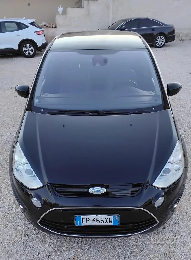 Ford S-Max 2013 photo 3