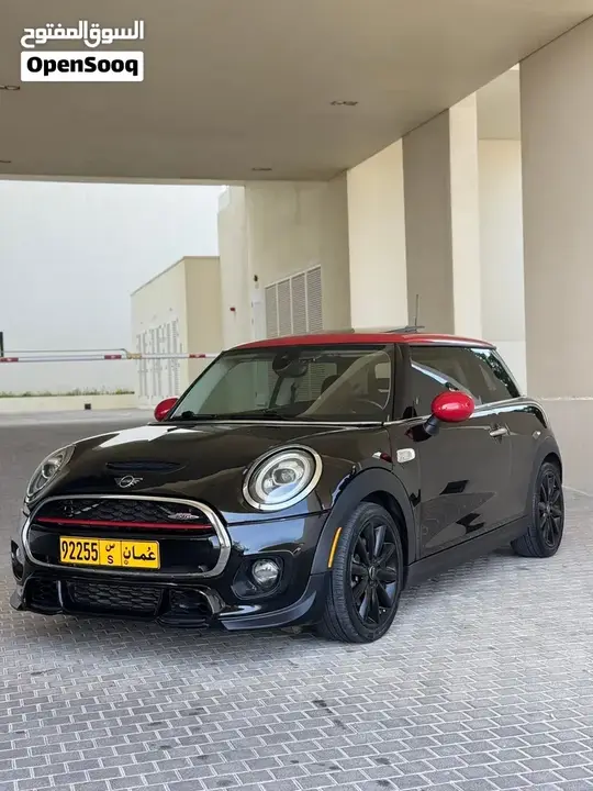 Mini Cooper S 2019 photo 2