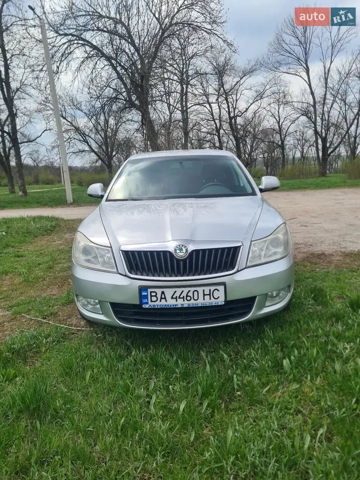 Skoda Octavia 2012 photo 2