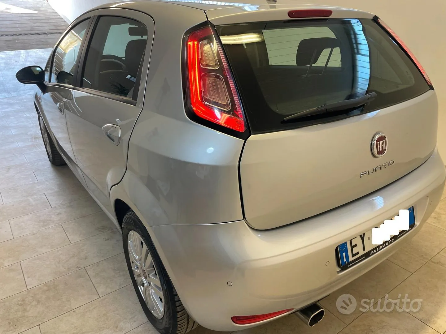 Fiat Punto 2015 photo 2